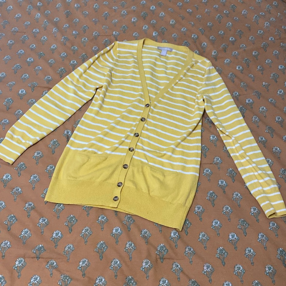 Cute Banana Republic Drop Neck Cardigan